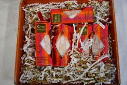 Five Kate Somerville ExfoliKate intensive exfoliating treatments Hollywood 2 min facial (4 x 15ml).