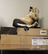 A pair of women's as new Salomon Quest Element GTX boots (UK 7.5).