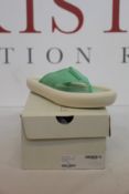 A pair of as new Stella McCartney Air Slide flip flops in herb (EU 40 - RRP £135).