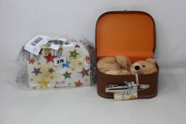 Five as new Steiff Teddy Bears in suitcases - two Fynn 23 beige, two Fynn 28 beige and one Lotte