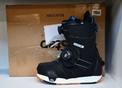 A pair of women's as new Burton Felix Step On snowboard boots (UK 5).