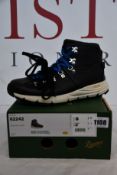 A pair of men's as new Danner Mountain 600 boots (UK 7.5).