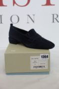 A pair of as new Gray Matters Comoda loafers in midnight blue (EU 39).