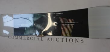 A men's as new Burton Instigator 160 flat top snowboard.