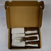 Twelve as new Don Carlos Original Pallet Knives (4530-04,00).