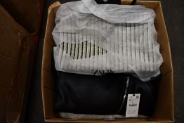 Three assorted as new Zara bags, Zara top (XL), a pair of Zara slippers, Zara wrap and Zara coat (