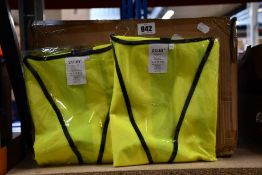 A quantity of as new Zuja hi-viz tabards (Approximately 80).