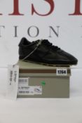 A pair of as new Marni sneakers (EU 38).
