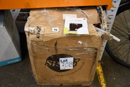 A pre-owned Carogusto SiSiSi large food steamer (Some damage visible, item untested).