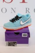 A pair of as new Nike SB Dunk Low Pro (UK 5.5).
