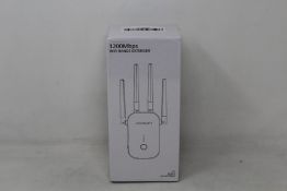 Nineteen Joowin wi-fi extenders (jw-wr758ac).