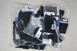 Four pairs of as new Santini 365 Vega H2O Thermofleece shoe covers (2 x M, 2 x XL - RRP £35 each)