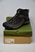 A pair of men's as new Keen Targhee III mid waterproof boots (UK 9.5).