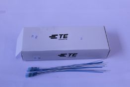 A pack of 100 TE Connectivity B-040-22-N Solder Sleeve with lead, Transparent Blue Coaxial