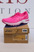 A pair of women's as new Asics GT-2000 9 trainers (UK 7).