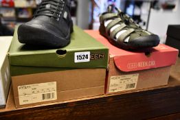 A pair of men's as new Keen Austin shoes (UK 9) and Clearwater CNX sandals (UK 9).