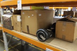 A small quantity of miscellaneous toys and related items to include Miyoni Tots soft toys,