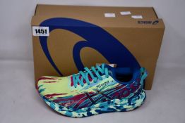A pair of women's as new Asics Noosa Tri 13 trainers (UK 6.5).