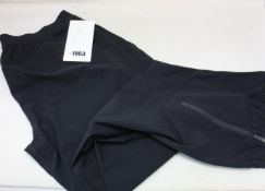 A pair of as new LuluLemon Adapted State HR joggers (Size 10 - RRP £118).