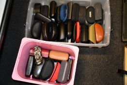 A quantity of branded/unbranded sunglasses and prescription glasses (Approximately 50 pairs).