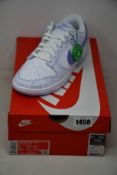 A pair of women's as new Nike Dunk Low OG (UK 5.5).