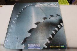 An as new Swedex N2EAM10 450mm 144 teeth circular saw blade (Triple chip negative for aluminium