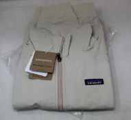 A men's as new Patagonia Baggies jacket (S - RRP £130).