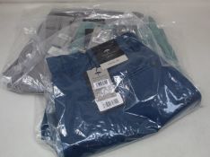 Three pairs of as new Fynch-Hatton casual fit shorts (Three different colours, all 38