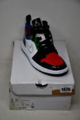 A pair of women's as new Nike Air Jordan 1 mid SE (UK 5).