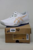 A pair of women's as new Asics Blast FF 2 trainers (UK 6).