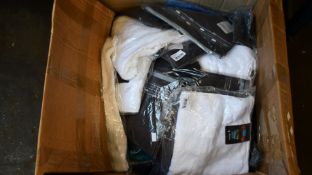 A large quantity of assorted as new Move bath mats, towels and related (Approximately 40 items).