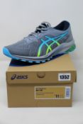 A pair of men's as new Asics GT-1000 10 (UK 10).