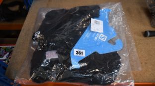 An as new Salomon Adv Skin 12 (M).