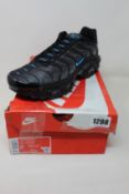 A pair of as new Nike Air Max Plus (UK 7.5).