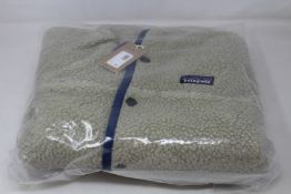 A men's as new Patagonia Snap Front Retro-X jacket (L - RRP £139).