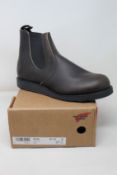 A pair of as new Red Wing Shoes Chelsea boots in ebony (UK 9.5).