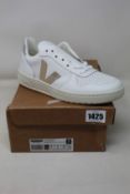 A pair of as new Veja V-10 trainers (UK 5).