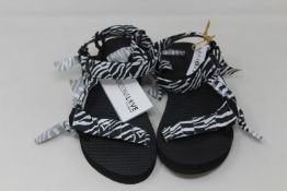 Five pairs of Arizona Love Trekky zebra print sandals (Sizes 2 x 38, 1 x 39, 2 x 40 - RRP £44