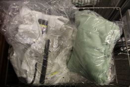 A quantity of as new Nike sportswear and accessories.