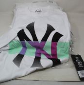 Twelve as new 47 Brand New York Yankees T-shirts in white (All M).