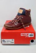 A pair of as new Pikolinos Arcilla boots (EU 40).