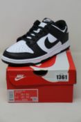 A pair of women's as new Nike Dunk Low (UK 4.5).
