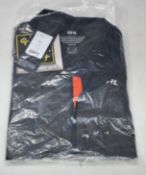 A men's as new Gore C5 GTX Shakedry 1985 jacket (M - RRP £300).