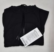 An as new LuluLemon Hooded Define Jacket Nulu (Size 8 - RRP £118).