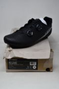 A pair of as new Giro Regime cycling shoes (UK 11).