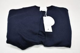 An as new Allude 100% virgin wool (Merino) V-neck sweater (XS).