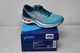 A pair of women's as new Asics Gel-Kayano 27 trainers (UK 3).