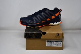 A pair of men's as new Salomon XA 3D v8 GTX boots (UK 11).