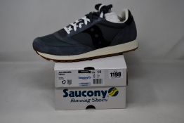 Five pairs of as new Saucony Jazz Original Vintage trainers (Assorted sizes).
