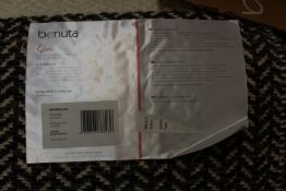 A Benuta Kim Hand Woven Rug (200 x 300cm).